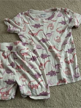 Old Navy Pink purple dinosaurs kids 6T Pajama Set